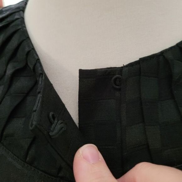 Chico's Formal Wear Victorian Jacket Black Tapestry Sophisticated Size 1 - Picture 3 of 6